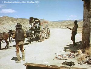   Charley-Le-Borgne  de Don Chaffey.     Photogramme 77. Les mexicains menaçants sont à présent menacés.