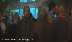  The Pledge  de Sean Penn.  Photogramme – 62.  0h 08’ 44’’. Lors de la fête organisé par ses collègues, pour le départ à la retraite de Jerry, une banderole annonce : « GONE FISCHING JERRY » (Tu vas pêcher Jerry)
