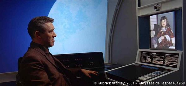 Vue Kubrick 2001 900p.jpg