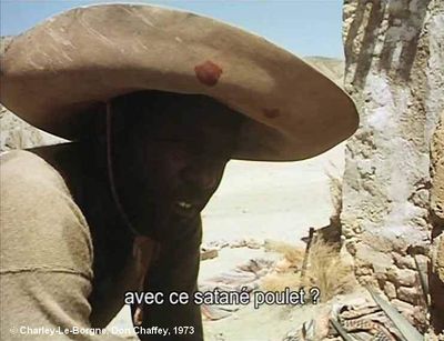   Charley-Le-Borgne  de Don Chaffey.     Photogramme 84.  Le chapeau du mexicain mort sur la tête du Soldat.